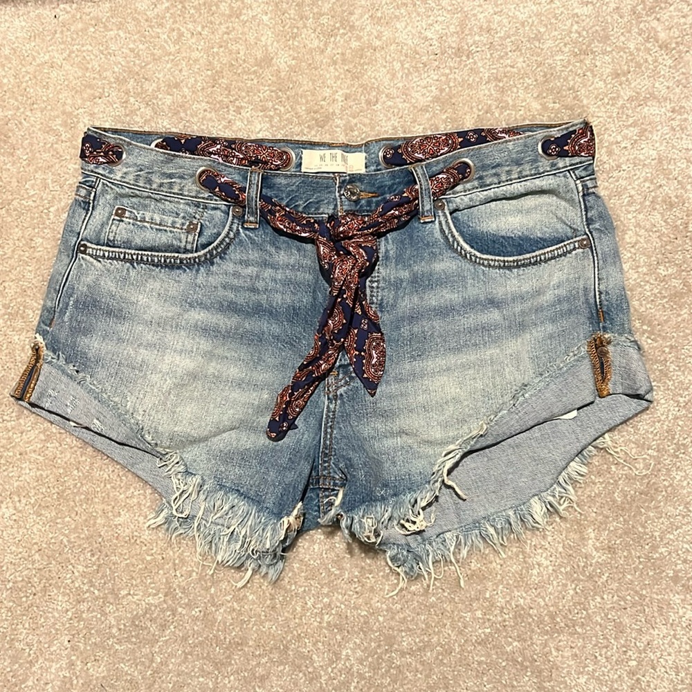We the Free People Scarf Belt Button Fly Jean Shorts Light Fringe Fray Cuffed